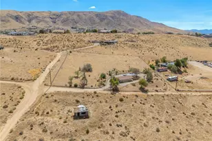 9838 Buena Vista St, Apple Valley, CA 92308 - Photo 19