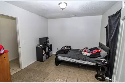 8979 Appleton, Victorville, CA 92392 - Photo 17