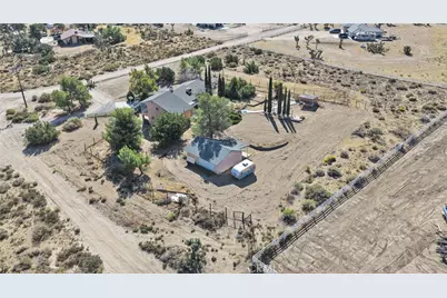3789 Hollister, Phelan, CA 92371 - Photo 67