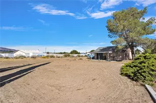 3789 Hollister, Phelan, CA 92371 - Photo 55
