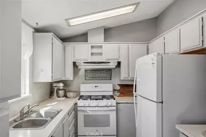9310 Bellview, Apple Valley, CA 92308 - Photo 21