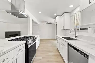 9390 3rd Avenue, Hesperia, CA 92345 - Photo 17