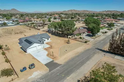 19590 Red Feather Road, Apple Valley, CA 92307 - Photo 23