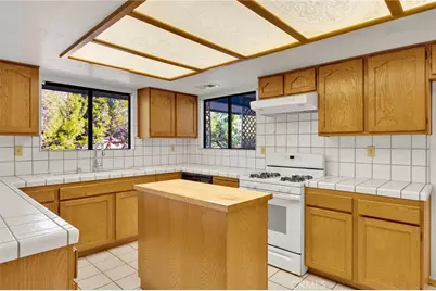 14210 Gayhead Road, Apple Valley, CA 92307 - Photo 25
