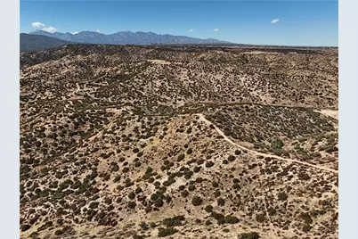 757 Summit Valley (Near) Road, Hesperia, CA 92345 - Photo 5