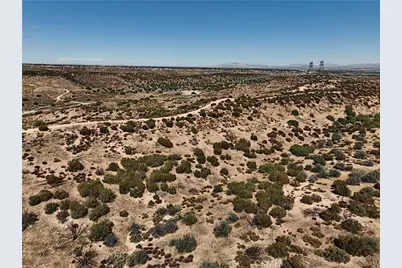 740 Summit Valley (Near) Road, Hesperia, CA 92345 - Photo 9