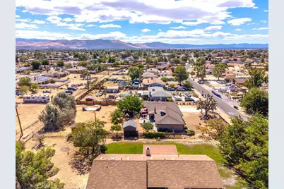 13231 Iroquois, Apple Valley, CA 92308 - Photo 39