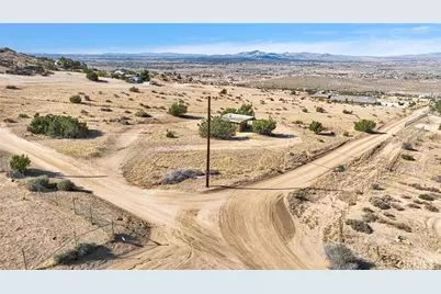 23766 Valley View Road, Apple Valley, CA 92308 - Photo 11