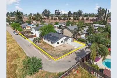 2546 Evergreen, Selma, CA 93662 - Photo 3