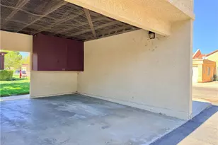 19225 Elm Dr, Apple Valley, CA 92308 - Photo 17