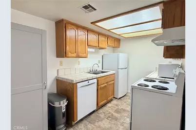 19225 Elm Drive, Apple Valley, CA 92308 - Photo 11
