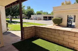 19225 Elm Dr, Apple Valley, CA 92308 - Photo 3