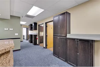 18056 Wika, Apple Valley, CA 92307 - Photo 39