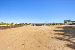 7390 Oakwood, Hesperia, CA 92345 - Photo 53