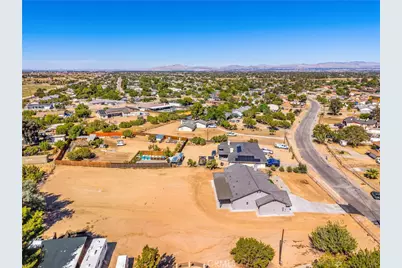 7390 Oakwood, Hesperia, CA 92345 - Photo 45