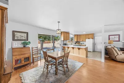 14204 Crow Road, Apple Valley, CA 92307 - Photo 9