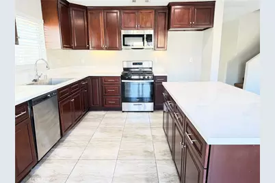13052 Cerritos Court, Hesperia, CA 92344 - Photo 9