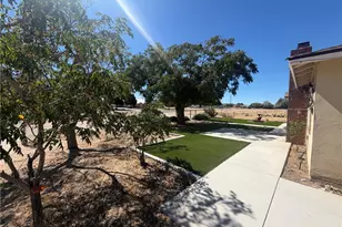 15166 Dos Palmas, Victorville, CA 92392 - Photo 5