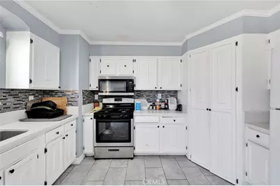 11425 Kiowa Road, Apple Valley, CA 92308 - Photo 13
