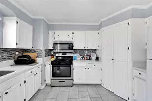 11425 Kiowa Rd, Apple Valley, CA 92308 - Photo 13