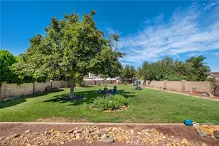 12950 Rolling Ridge Dr, Victorville, CA 92395 - Photo 33