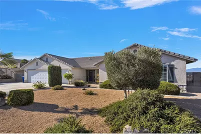 20137 Skyline Ranch, Apple Valley, CA 92308 - Photo 5