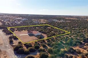 9352 Cedar St, Phelan, CA 92371 - Photo 1