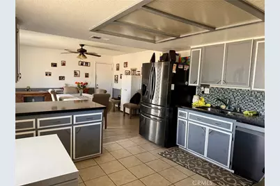 21064 Sioux, Apple Valley, CA 92308 - Photo 5