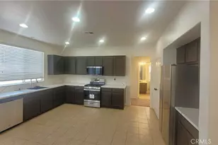 13724 Starshine, Victorville, CA 92392 - Photo 7