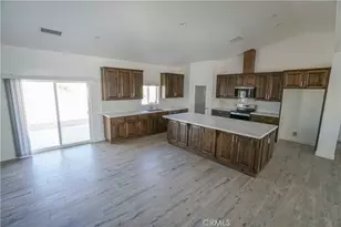 8106 Peach Ave, Hesperia, CA 92345 - Photo 9