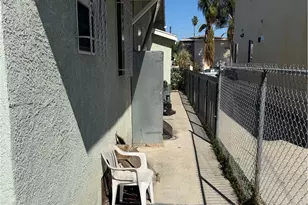 426 E 83rd, Los Angeles, CA 90003 - Photo 31