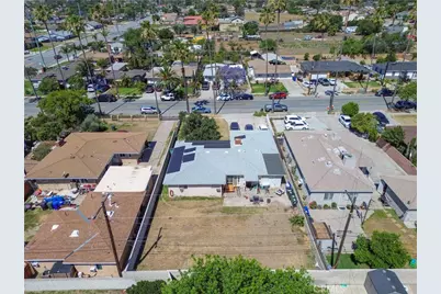 9661 Tamarind Avenue, Fontana, CA 92335 - Photo 25