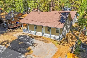 2621 Secret Dr, Running Springs, CA 92382 - Photo 3