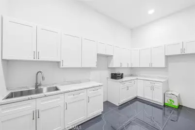 15614 8th, Victorville, CA 92395 - Photo 17
