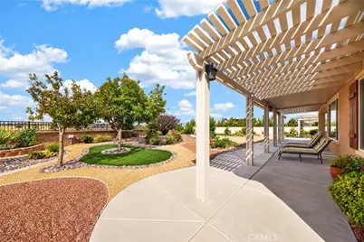19358 Glaslyn Court, Apple Valley, CA 92308 - Photo 35