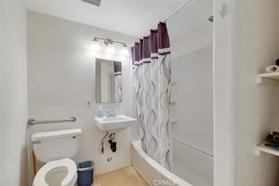 9037 5th Avenue, Hesperia, CA 92345 - Photo 19