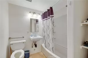 9037 5th Ave, Hesperia, CA 92345 - Photo 19