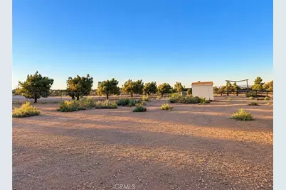 9275 Rattlesnake, Phelan, CA 92371 - Photo 45