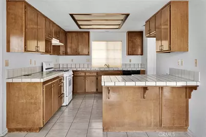16255 Wintun Road, Apple Valley, CA 92307 - Photo 13