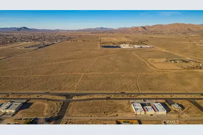 706 Outer Hwy 18, Apple Valley, CA 92307 - Photo 5
