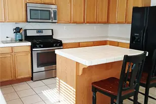13721 Gobi Ct, Victorville, CA 92394 - Photo 5