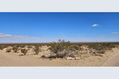 802 Princess Pat Mine Rd., Adelanto, CA 92301 - Photo 3