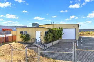 17565 Alder, Hesperia, CA 92345 - Photo 1