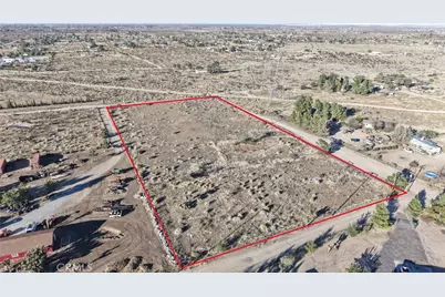 11132 Campanula, Phelan, CA 92371 - Photo 5