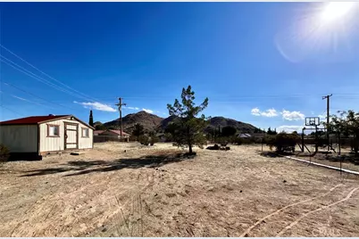 15855 Wintun Road, Apple Valley, CA 92307 - Photo 13