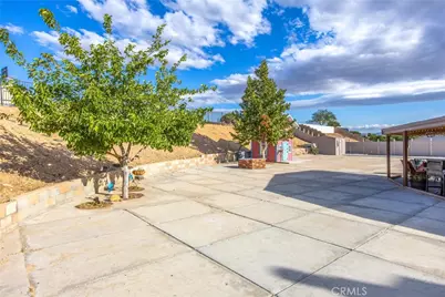 13997 Riverside, Apple Valley, CA 92307 - Photo 43