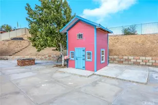 13997 Riverside, Apple Valley, CA 92307 - Photo 47