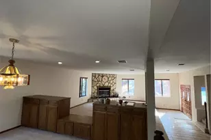 23109 Cardinal, Wrightwood, CA 92397 - Photo 9