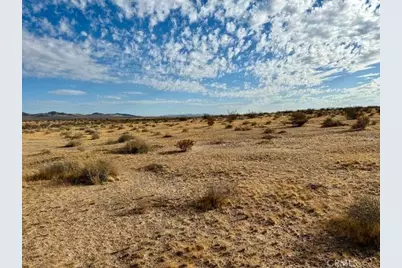 0 Unknown 0496-083-19, Hinkley, CA 92347 - Photo 5