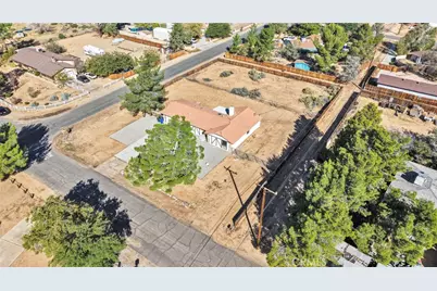 20766 Powhatan Road, Apple Valley, CA 92308 - Photo 51